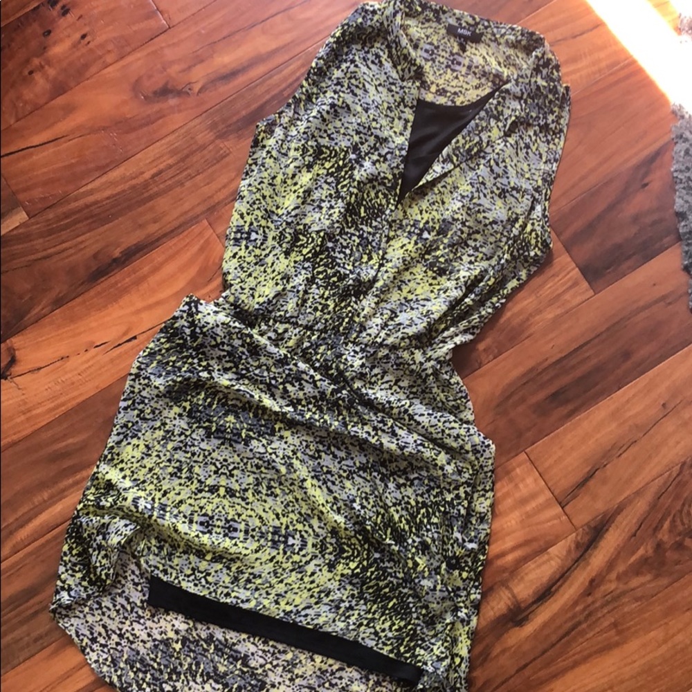 Sleeveless fully lined dress.